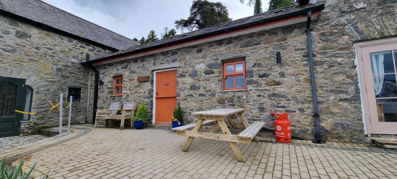 Ballynahinch The Musical Ceol Cottage 1-Bedroom - Sleeps Four מראה חיצוני תמונה
